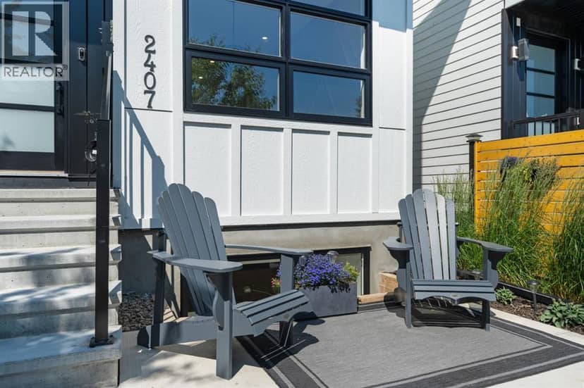 2407 33 Street SW, Calgary, photo 2