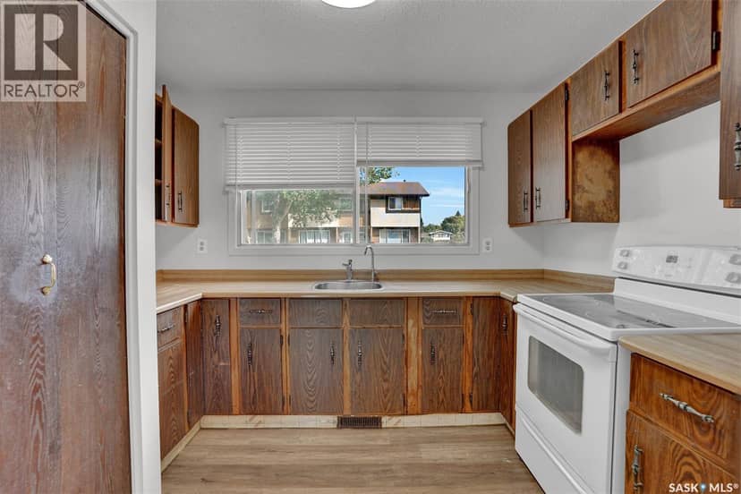 97 Mackenzie WAY — photo 10 of 28