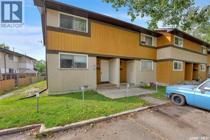 97 Mackenzie WAY — photo 2 of 28