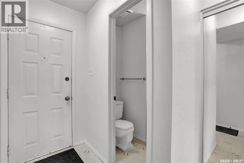 97 Mackenzie WAY — photo 4 of 28