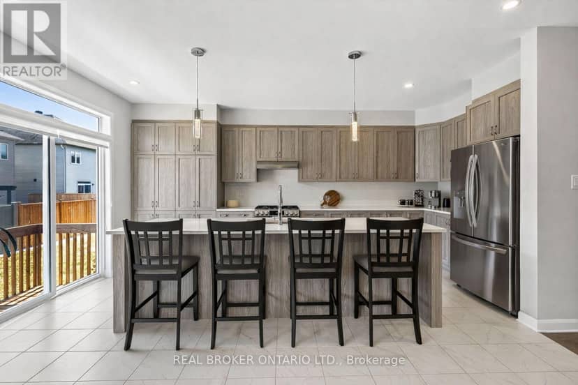 548 Anchor Circle — photo 10 of 35