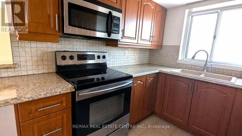 1515 - 300 Webb Drive — photo 17 of 40