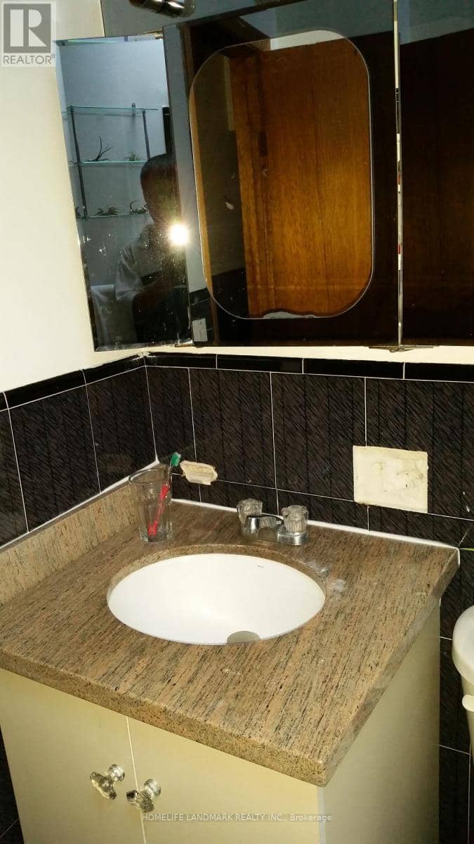 283 Ossington Avenue — photo 20 of 40