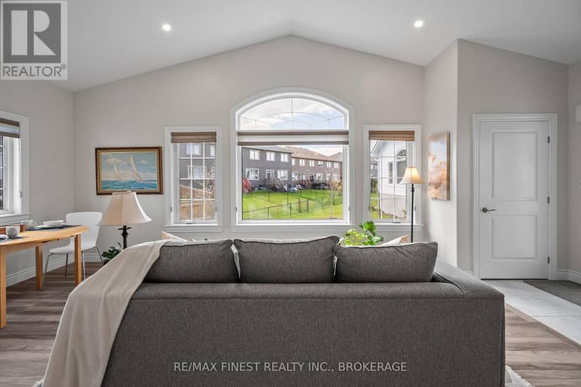 47 Lowry Place — photo 10 of 35