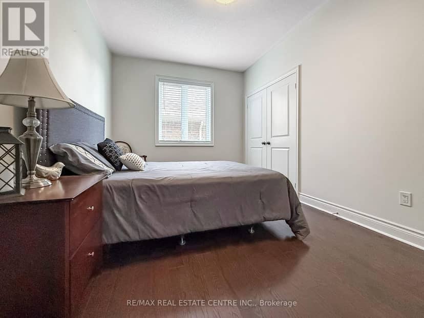 33 Stonegate Avenue — photo 24 of 40