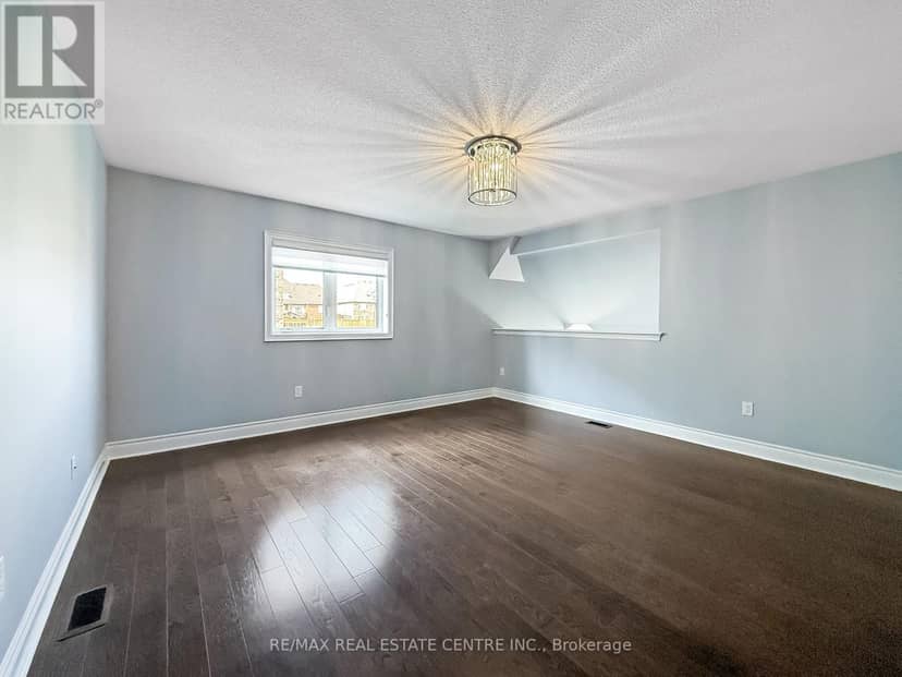 33 Stonegate Avenue — photo 35 of 40