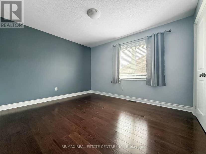 33 Stonegate Avenue — photo 39 of 40