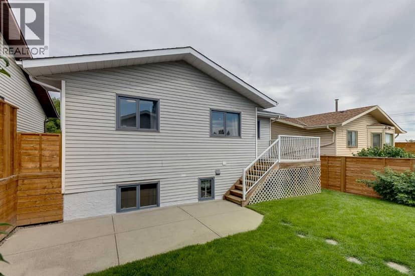 47 Macewan Meadow Link NW — photo 30 of 34