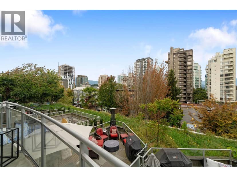 306 1688 ROBSON STREET, Vancouver