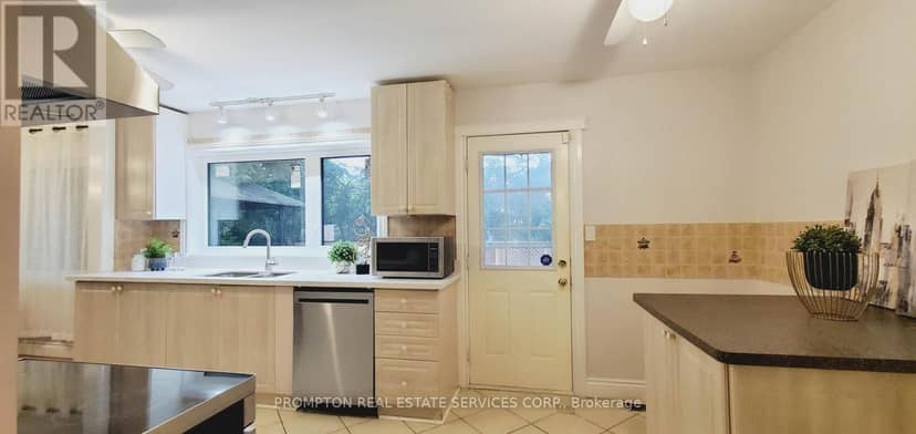 163 Woodside Drive — photo 7 of 32