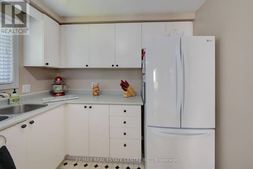 351 Northview Heights Place — photo 19 of 40
