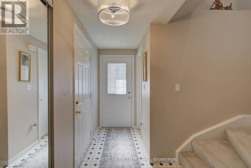 351 Northview Heights Place — photo 8 of 40