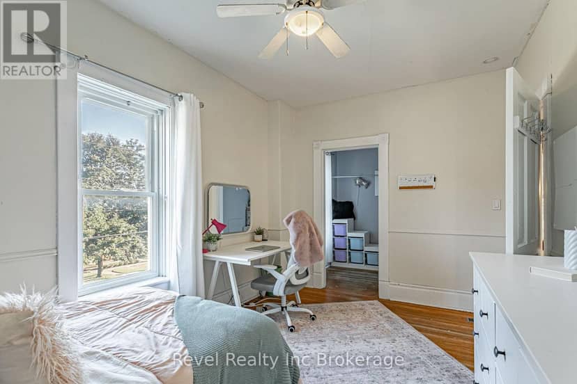131 King Street E — photo 27 of 40