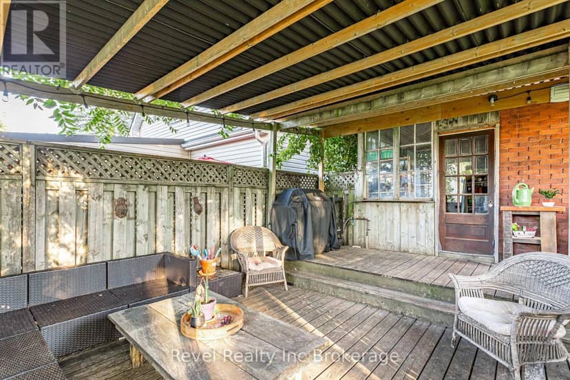 131 King Street E — photo 34 of 40