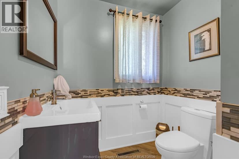 2125 Betts — photo 28 of 40