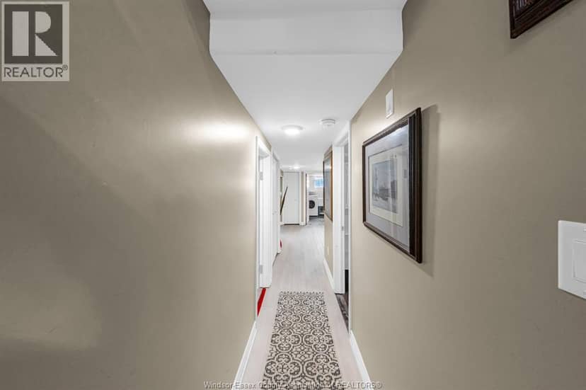 2125 Betts — photo 38 of 40