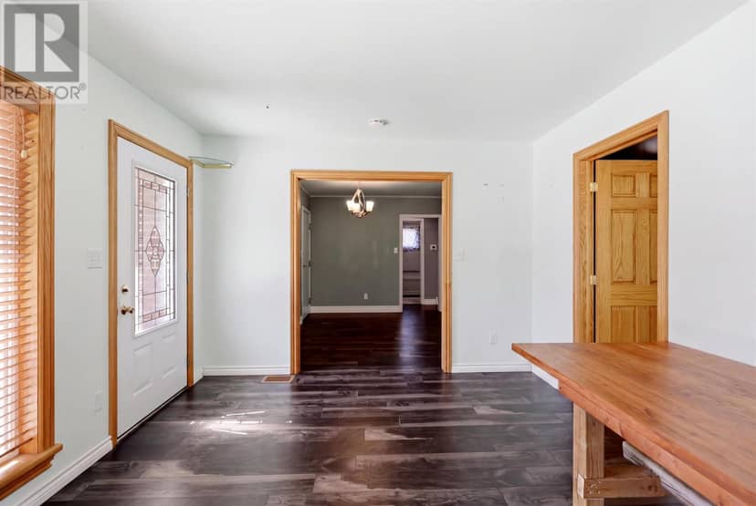 39 Market ST — photo 7 of 40