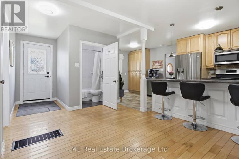 120 Wellington 7 Road — photo 23 of 40