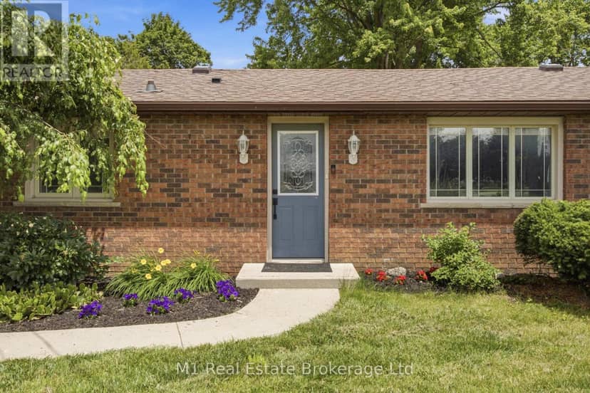 120 Wellington 7 Road — photo 7 of 40
