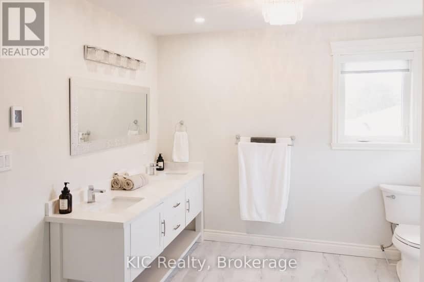 2138 Lorraine Drive — photo 17 of 34
