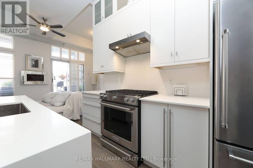 204 - 1842 Queen Street E — photo 4 of 28