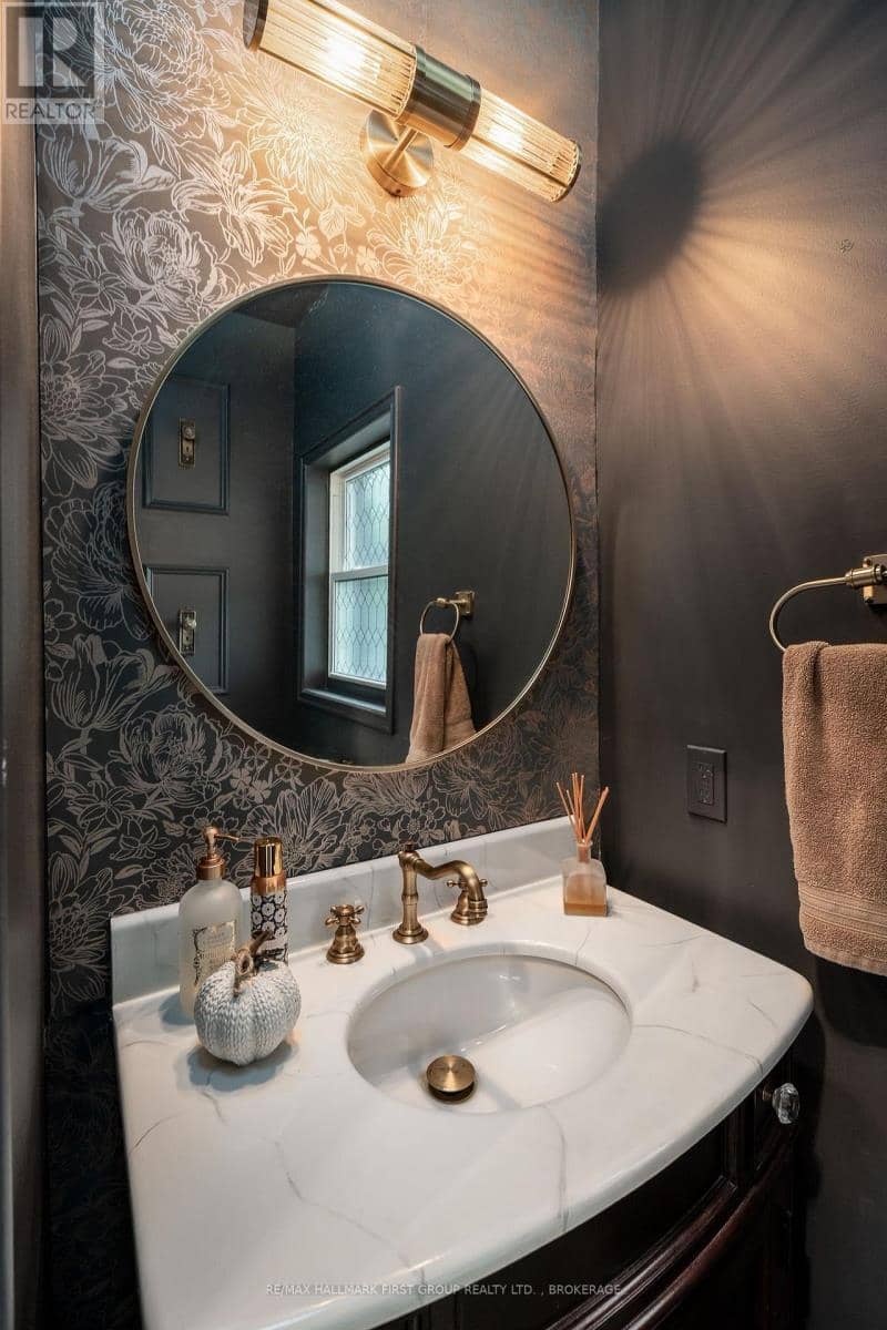 62 Alexander Street — photo 26 of 40