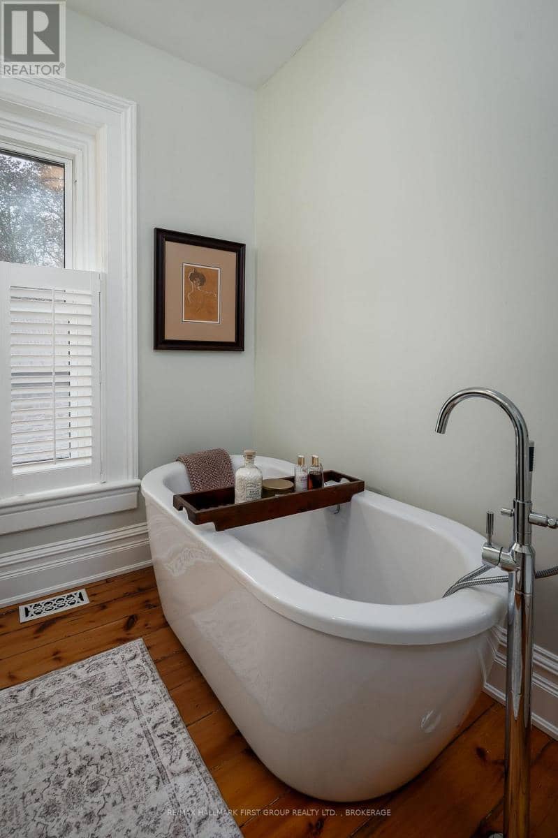 62 Alexander Street — photo 33 of 40