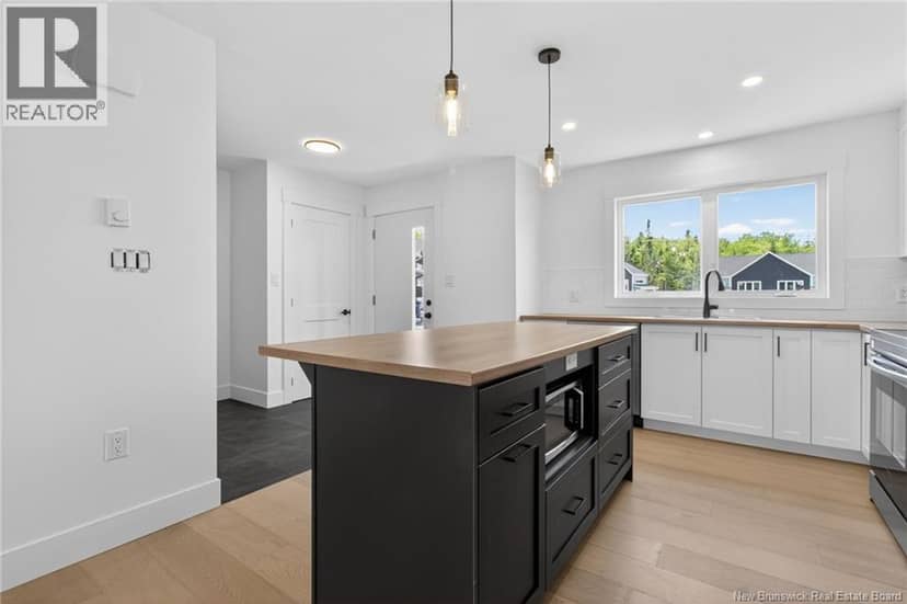 245 Des Eleves Street — photo 13 of 40