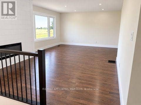 92 Concession Street — photo 10 of 23