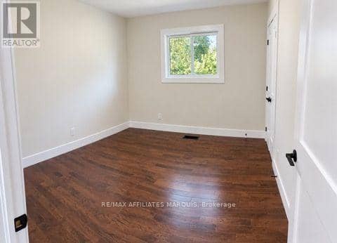 92 Concession Street — photo 14 of 23