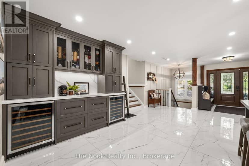 44 Bagot Street — photo 10 of 40