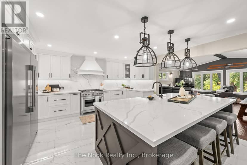 44 Bagot Street — photo 9 of 40