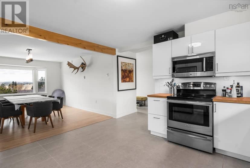 10165 Highway 1 — photo 16 of 37