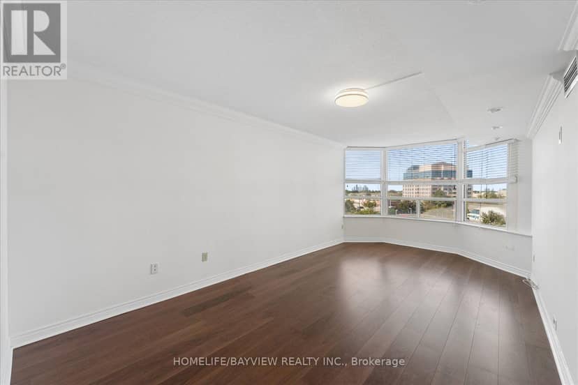 515 - 7 Townsgate Drive — photo 19 of 40