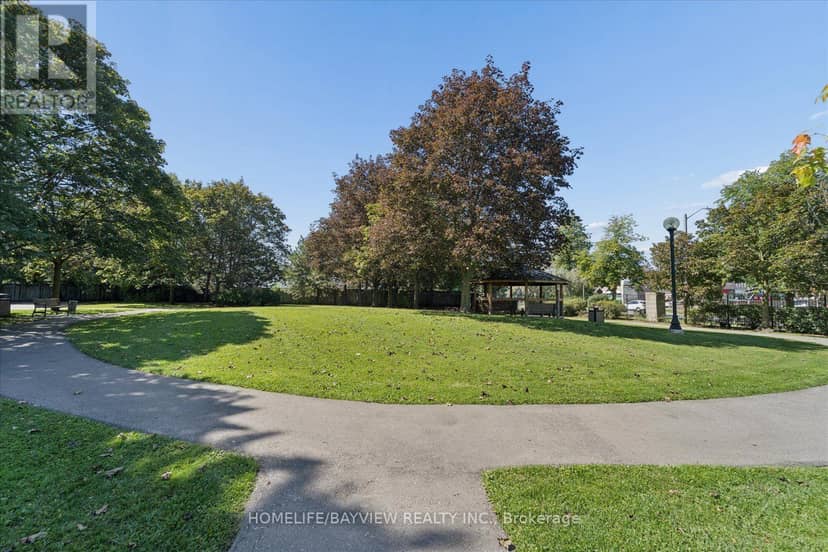 515 - 7 Townsgate Drive — photo 40 of 40