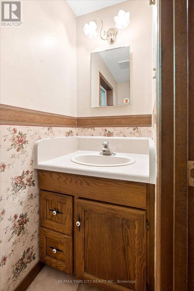 2018 Greenwood Hill Road — photo 37 of 40