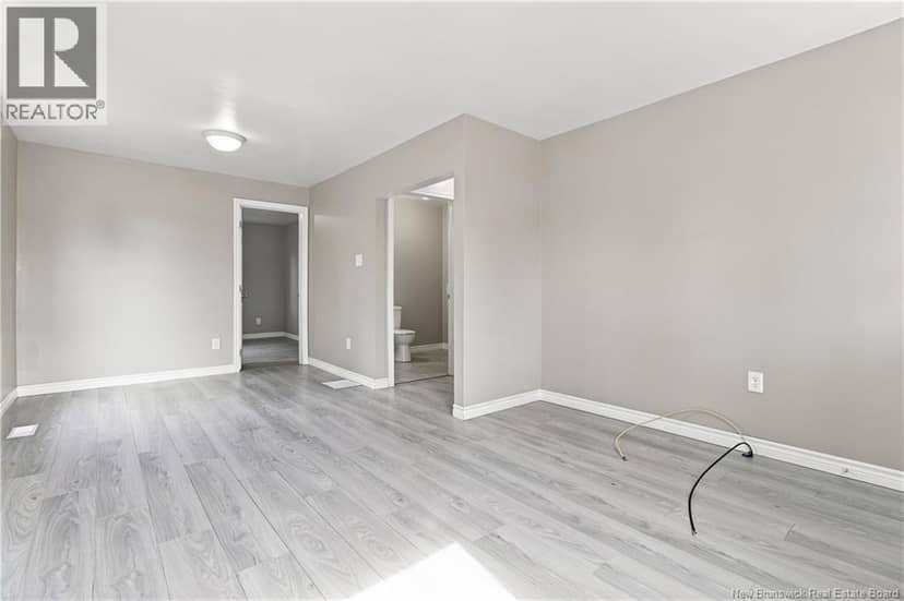 43 Hillcrest Avenue — photo 9 of 40