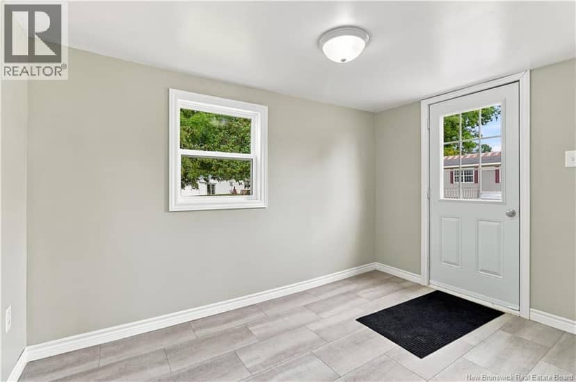 43 Hillcrest Avenue — photo 19 of 40