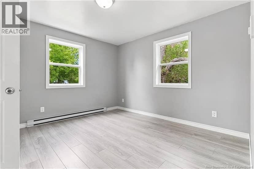 43 Hillcrest Avenue — photo 12 of 40
