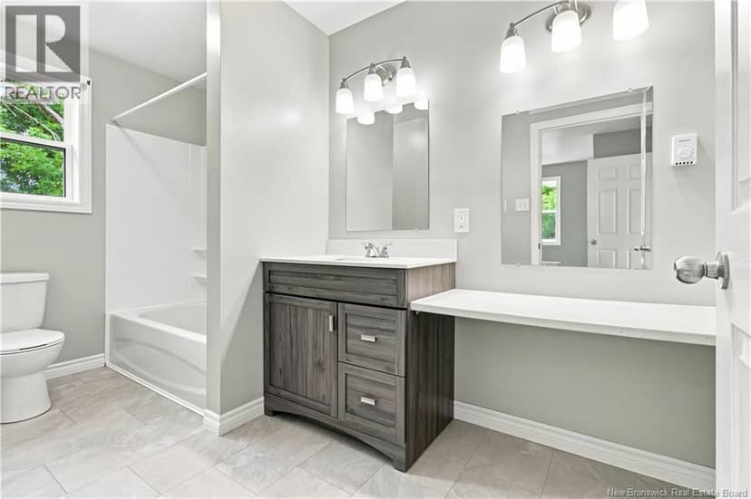 43 Hillcrest Avenue — photo 15 of 40