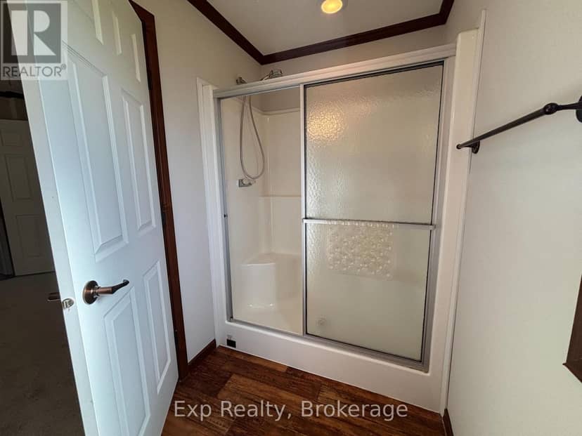 11 - 311 Dundas Street E — photo 12 of 15