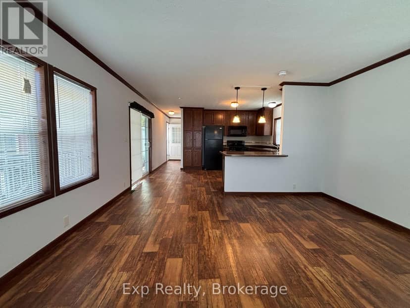 11 - 311 Dundas Street E, Quinte West, photo 5