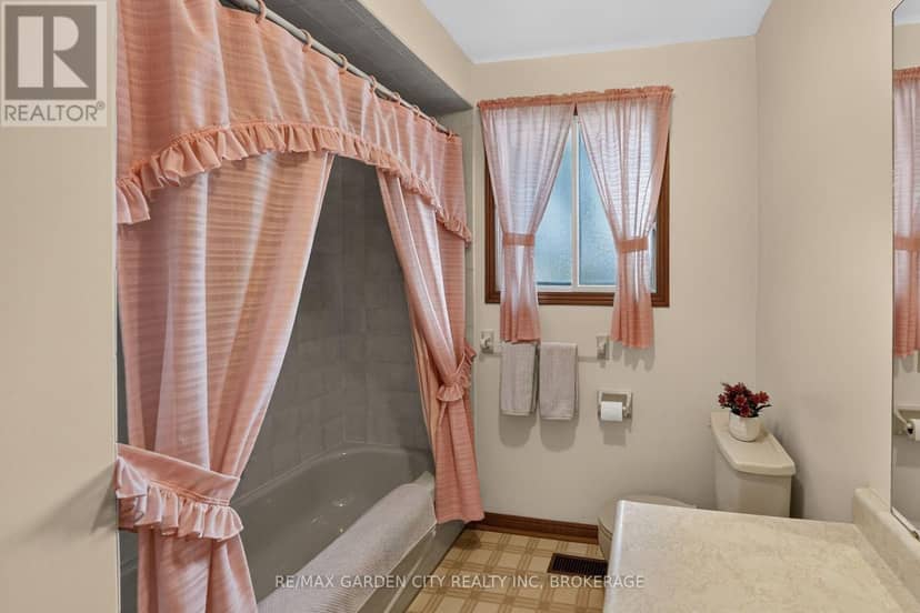 67 College Park Drive — photo 20 of 31