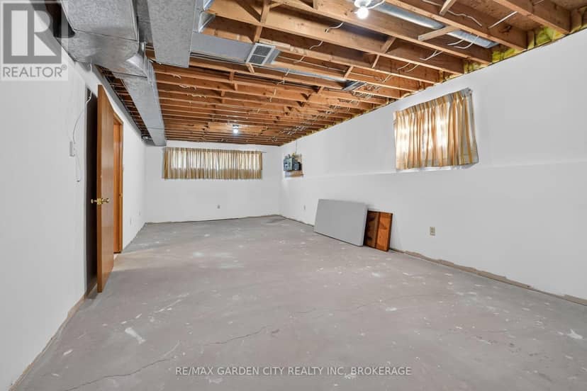 67 College Park Drive — photo 21 of 31