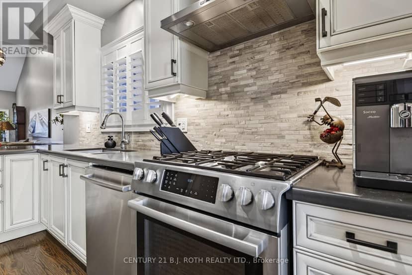 3306 Summerhill Way — photo 11 of 40