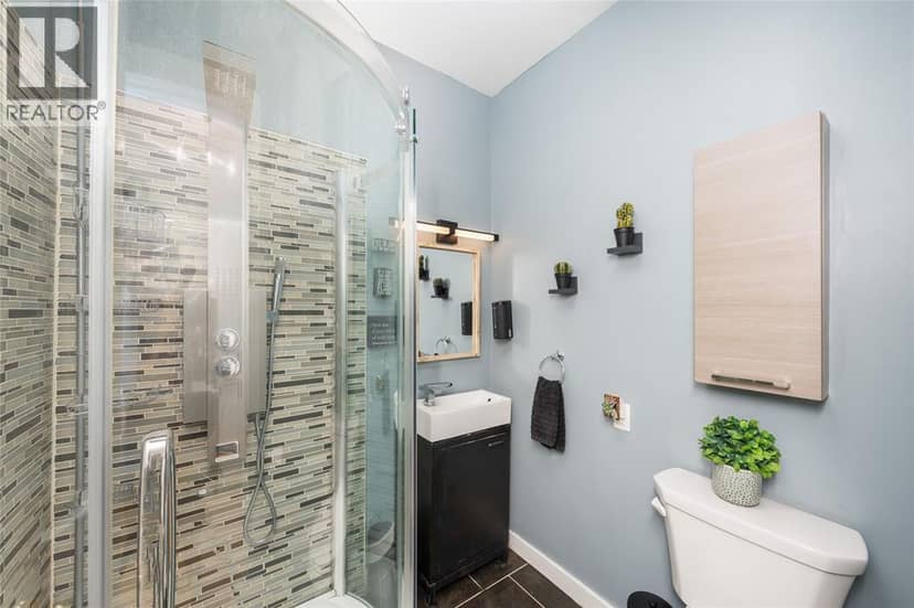 4696 Crescent Drive — photo 18 of 33