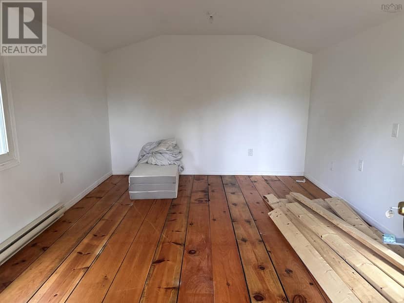 75 Brunswick Street — photo 3 of 6