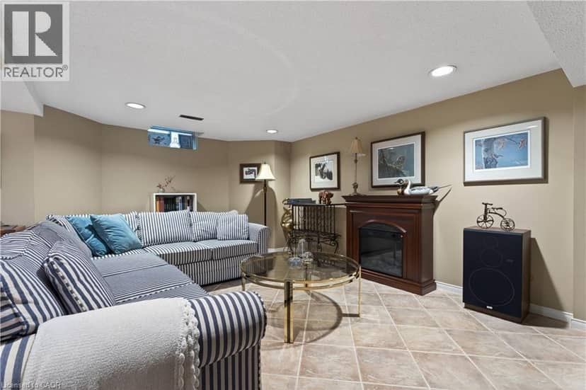 77 SUNVALE Place — photo 33 of 40