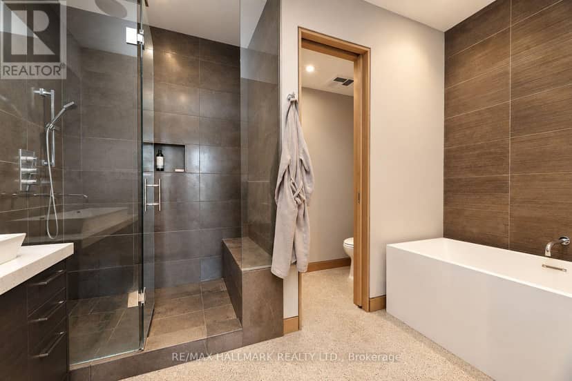 402 - 510 King Street E — photo 21 of 40