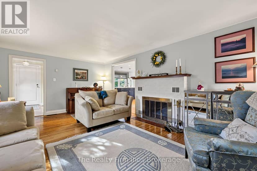 216 Bower Hill Road — photo 11 of 40